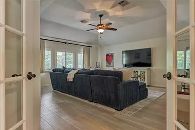 11 Filigree Pines Place, The Woodlands, TX 77382 - Photo 24