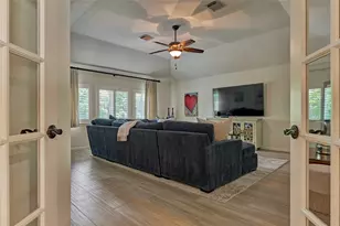 11 Filigree Pines Pl, The Woodlands, TX 77382 - Photo 24