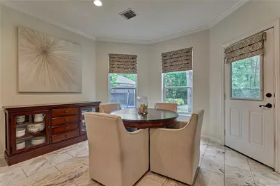 11 Filigree Pines Place, The Woodlands, TX 77382 - Photo 18