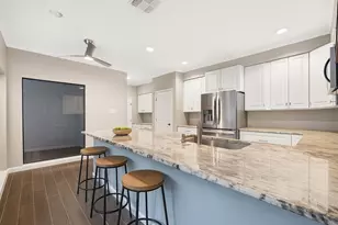 6019 Winsome Ln, Houston, TX 77057 - Photo 6