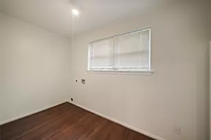 1807 Shadow Bend Dr, Houston, TX 77043 - Photo 22