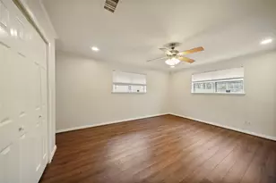 1807 Shadow Bend Dr, Houston, TX 77043 - Photo 16