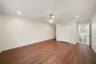 1807 Shadow Bend Dr, Houston, TX 77043 - Photo 16