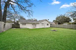 1807 Shadow Bend Dr, Houston, TX 77043 - Photo 24