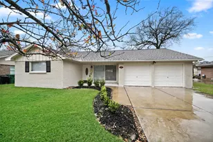 1807 Shadow Bend Dr, Houston, TX 77043 - Photo 2