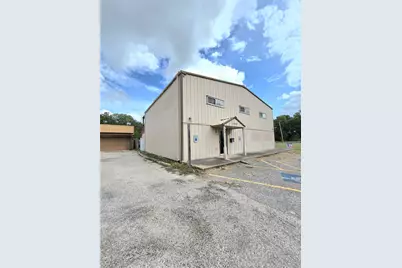 2707 Avenue F, Bay City, TX 77414 - Photo 1