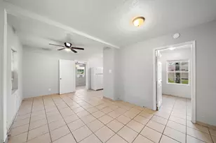806 3rd Ave N, Texas City, TX 77590 - Photo 1