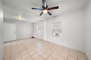 806 3rd Ave N, Texas City, TX 77590 - Photo 2