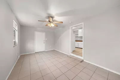 806 3rd Avenue N #12 1/2, Texas City, TX 77590 - Photo 6