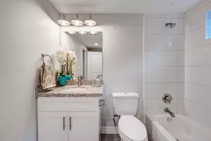 72 Burress St, Houston, TX 77022 - Photo 8