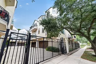 2034 Colquitt St, Houston, TX 77098 - Photo 18