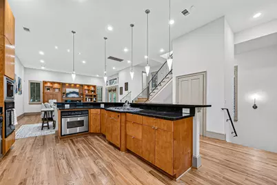 2034 Colquitt Street #A, Houston, TX 77098 - Photo 14