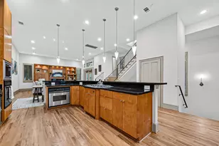 2034 Colquitt St, Houston, TX 77098 - Photo 14