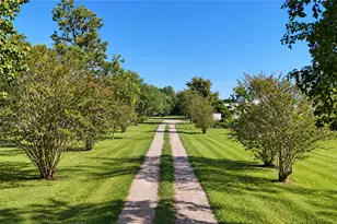 13632 Montgomery Rd, Santa Fe, TX 77510 - Photo 2