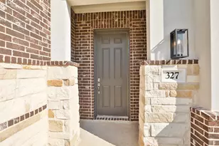 327 Blue River Trl, Rosenberg, TX 77471 - Photo 2