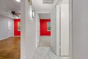 11607 Chimney Rock Rd, Houston, TX 77035 - Photo 10