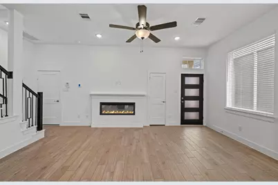 527 Park Hill Court, Stafford, TX 77477 - Photo 2
