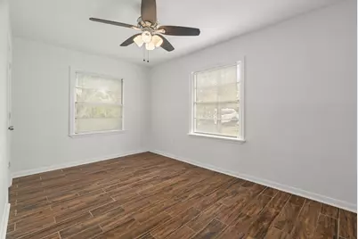 729 E 41st Street, Houston, TX 77022 - Photo 14