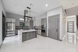 2323 Tuam St, Houston, TX 77004 - Photo 8