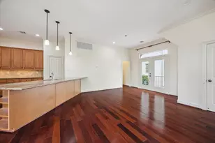 415 Tuam St, Houston, TX 77006 - Photo 10