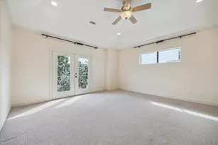415 Tuam St, Houston, TX 77006 - Photo 18