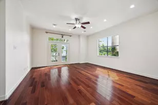 415 Tuam St, Houston, TX 77006 - Photo 14