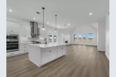 10006 Goliad Drive, Mont Belvieu, TX 77523 - Photo 6