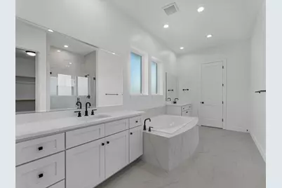 10006 Goliad Drive, Mont Belvieu, TX 77523 - Photo 18