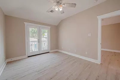 1110 E 24th Street #B, Houston, TX 77009 - Photo 10