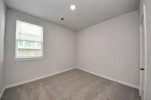 8811 Bird Br Dr, Houston, TX 77078 - Photo 16
