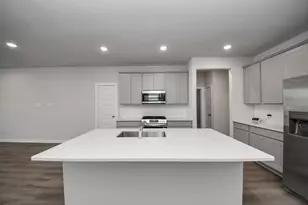 8811 Bird Br Dr, Houston, TX 77078 - Photo 4