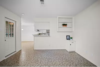 5619 Sheraton Oaks Drive, Houston, TX 77091 - Photo 4