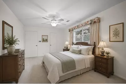 5619 Sheraton Oaks Drive, Houston, TX 77091 - Photo 12