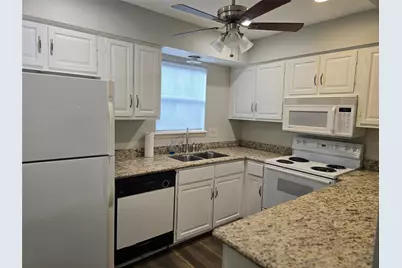12968 Trail Hollow Drive #2968, Houston, TX 77079 - Photo 8