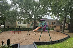 12968 Trail Hollow Dr, Houston, TX 77079 - Photo 24