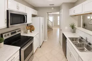 17303 Saturn Ln, Houston, TX 77058 - Photo 6