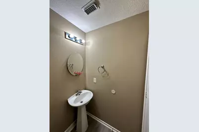 6910 Bayou Crest Drive, Houston, TX 77088 - Photo 8