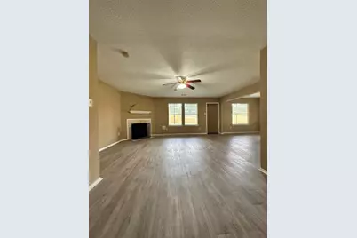 6910 Bayou Crest Drive, Houston, TX 77088 - Photo 2