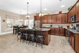 18714 Bridle Grove Ct, Tomball, TX 77377 - Photo 2