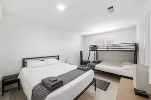 8007 Beluche Dr, Galveston, TX 77551 - Photo 22