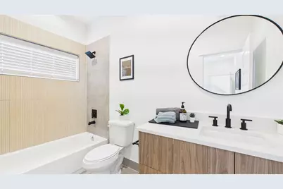 2426 Freeman Street, Houston, TX 77009 - Photo 12