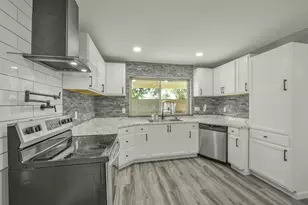 18606 Mellowgrove Ln, Spring, TX 77379 - Photo 10