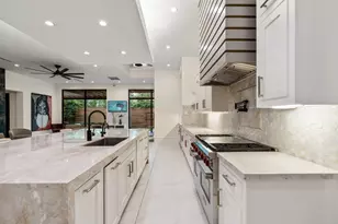 3002 Ferndale St, Houston, TX 77098 - Photo 12