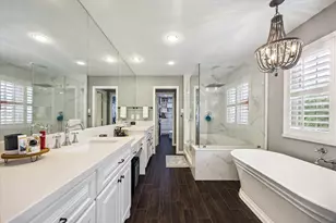 2220 Fulham Ct, Houston, TX 77063 - Photo 10