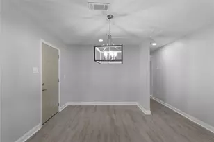 9827 Shive Dr, Houston, TX 77078 - Photo 8
