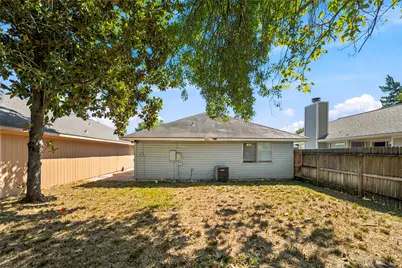 13619 Tanvern Lane, Houston, TX 77014 - Photo 18