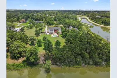 1003 S Country Club Drive, La Porte, TX 77571 - Photo 6