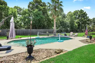 1003 S Country Club Dr, La Porte, TX 77571 - Photo 40
