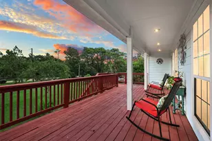 1003 S Country Club Dr, La Porte, TX 77571 - Photo 1