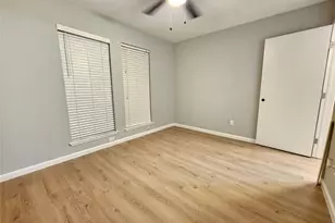 14422 Moorfield Dr, Houston, TX 77083 - Photo 16